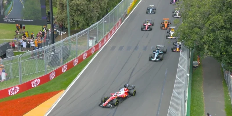 Джордж Расселл здобуває впевнену перемогу на Гран-прі Австралії (фото )