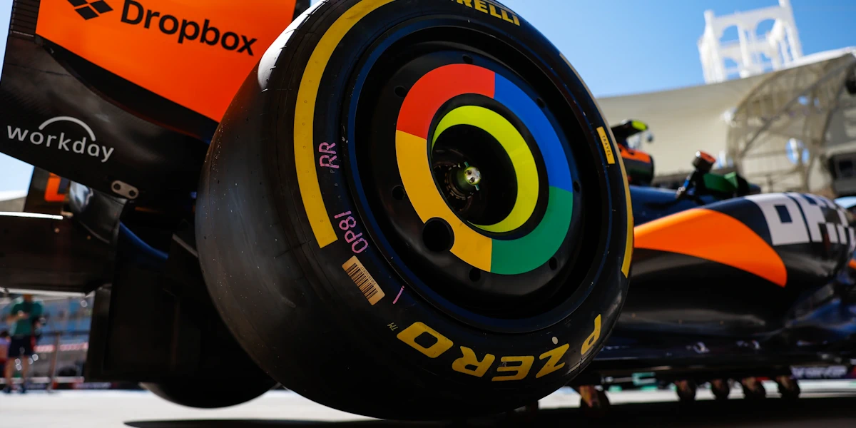 McLaren та Mercedes тестують гуму для Pirelli на Нюрбургринзі