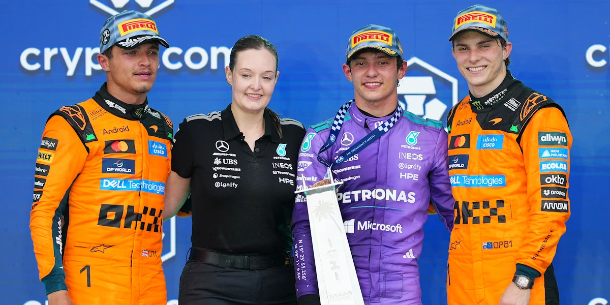 Андреа Стелла заявив, що McLaren продовжить боротьбу за захист титулів | BoxBox.com.ua Андреа Стелла заявив, що McLaren продовжить боротьбу за захист титулів (фото )